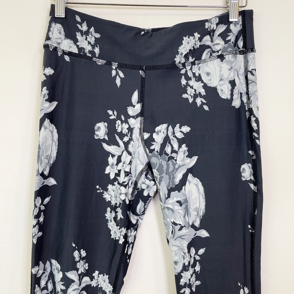 ALBION | ANTIQUA FIT  COMPRESSION FLORAL LEGGING - Picture 5 of 13